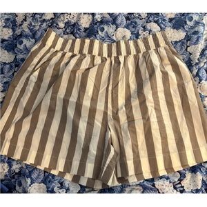Aerie Striped Tan and White Women's Shorts